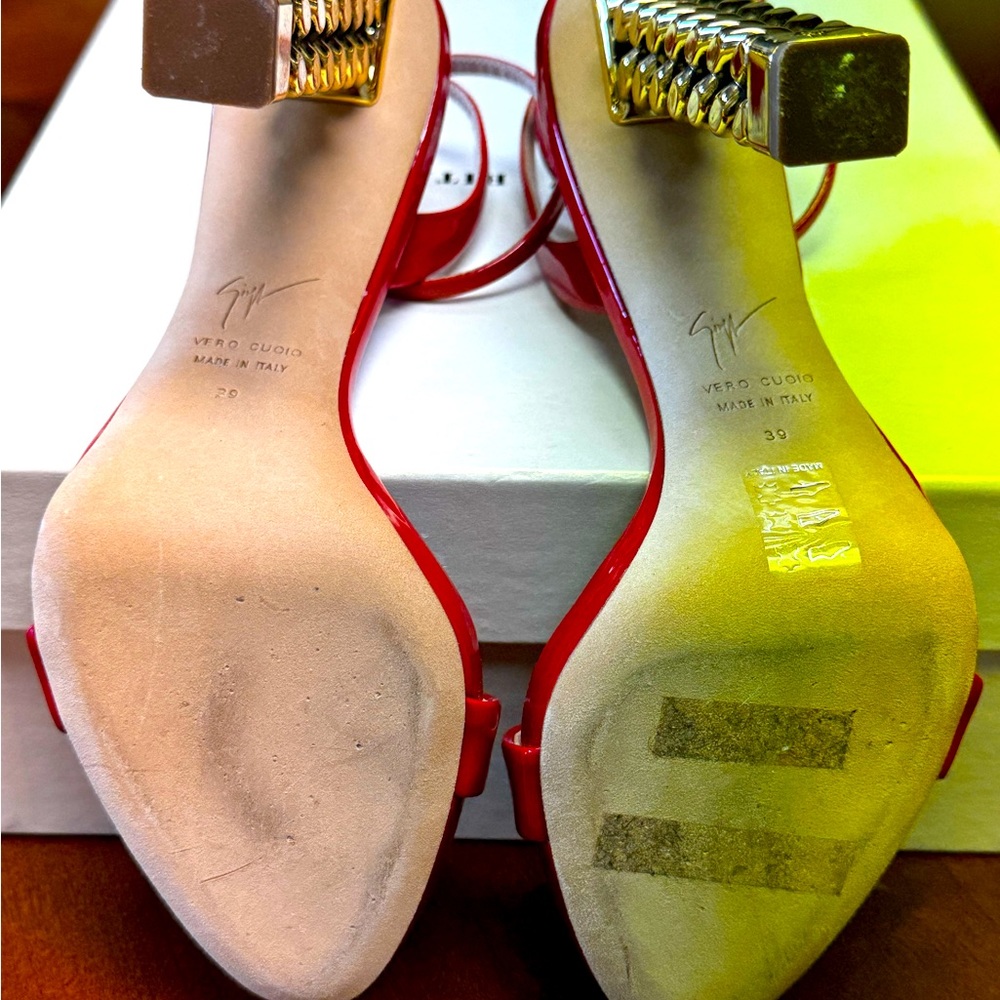 Stunning Giuseppe Zanotti for Rita Ora Chain Heel Sandals EU 39 NIB - Picture 7 of 11